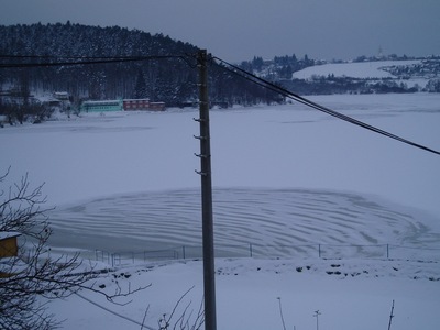zamrzl jezero